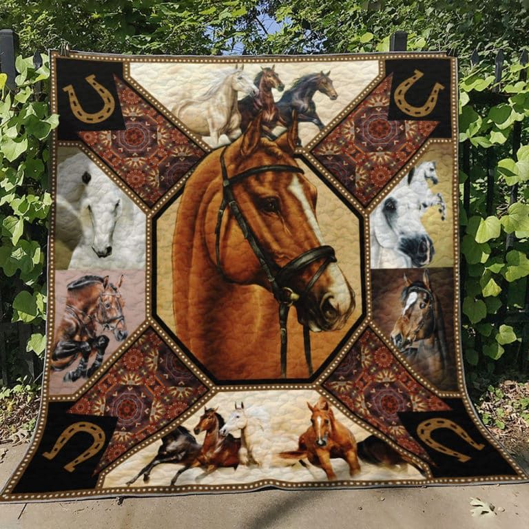 Horse One Thing Right Quilt Blanket DHC31121933TD