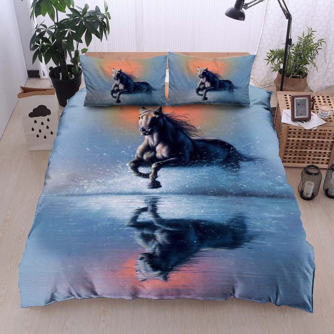 Horse Running River Bedding Set