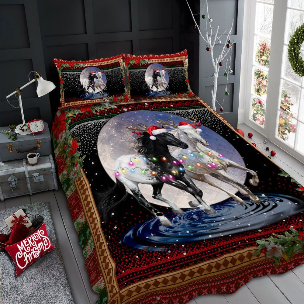 Horses Couple Christmas Bedding Set