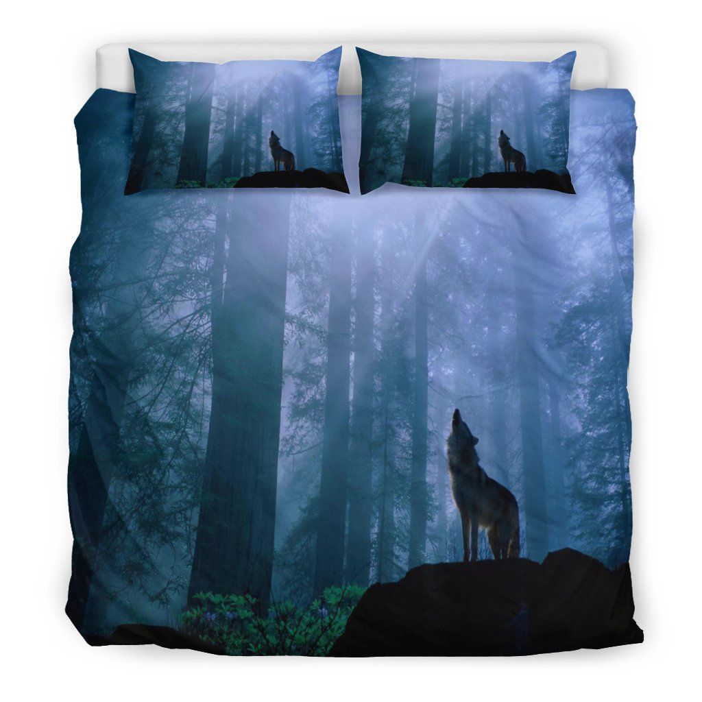 Howling Forest Wolf Bedding Set