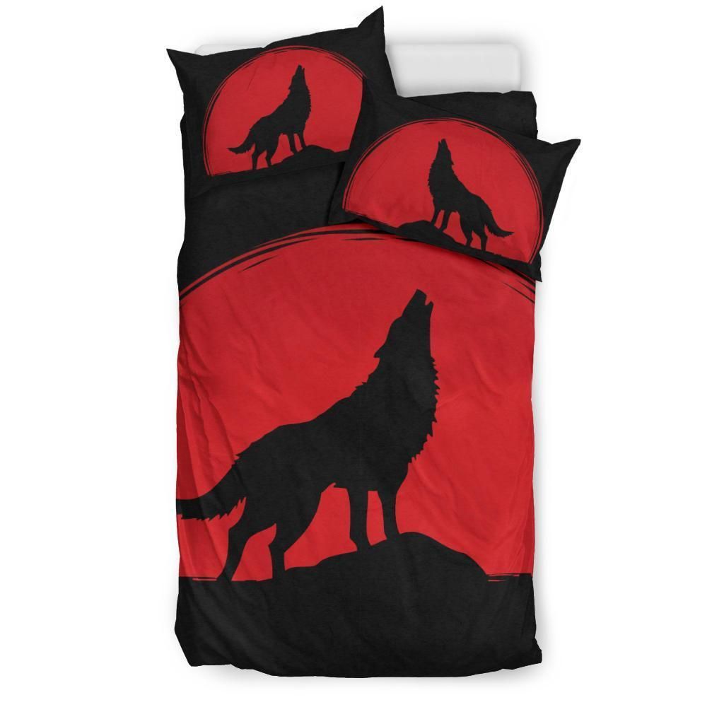 Howling Wolf Red And Black Bedding Set