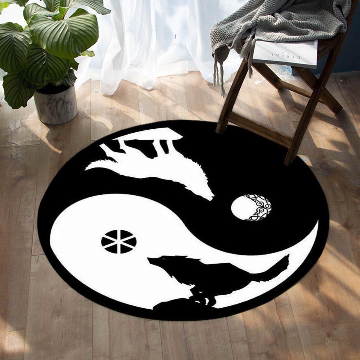 Howling Yin Yang Wolf Native American Round Carpet