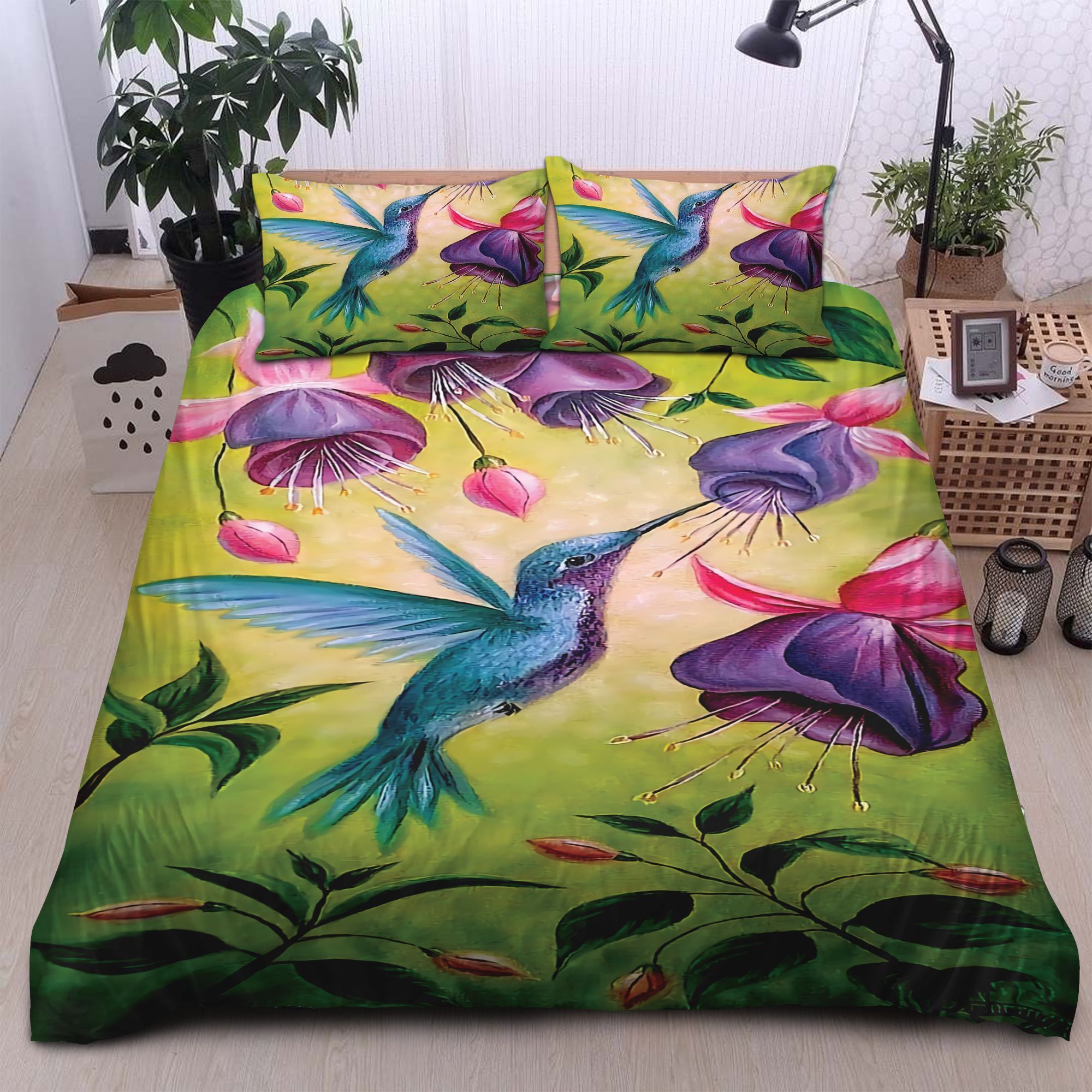 Hummingbird Celebrate Day Bedding Set