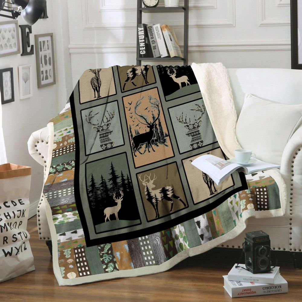 Hunting Deer Sherpa Fleece Blanket