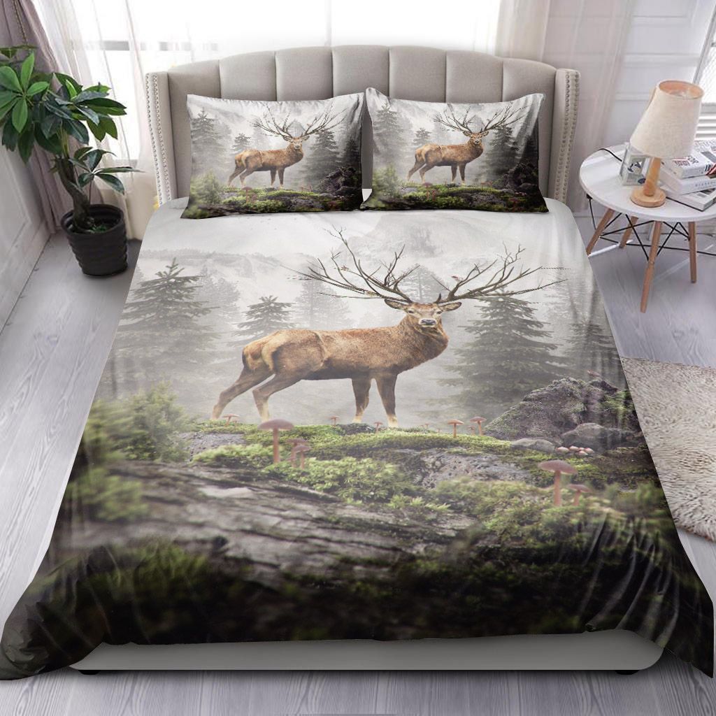 Hunting Deer In The Forest Bedding Set