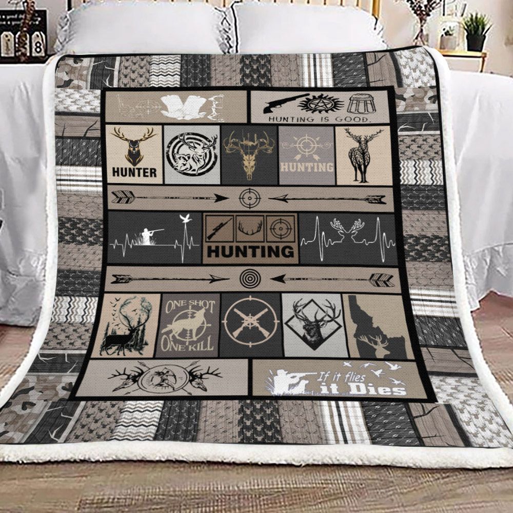 Hunting Sherpa Fleece Blanket