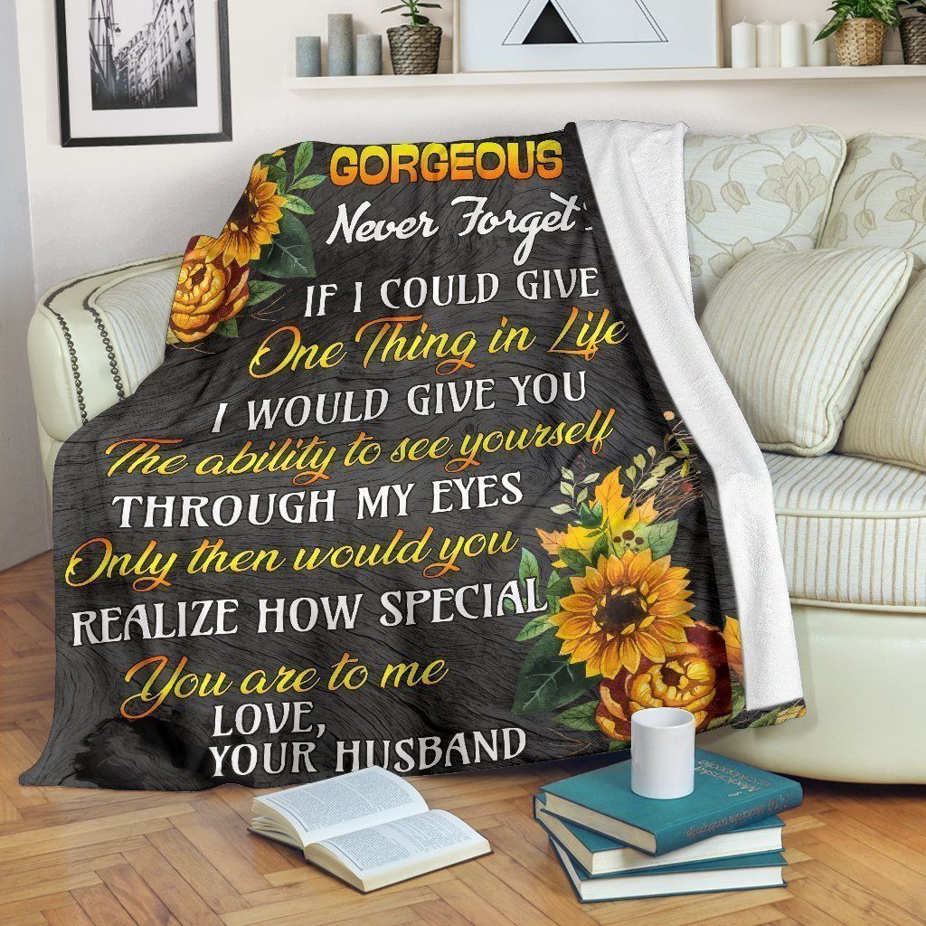Husband Giving Gorgeous Wife Sunflower Quote Printed Fleece Blanket