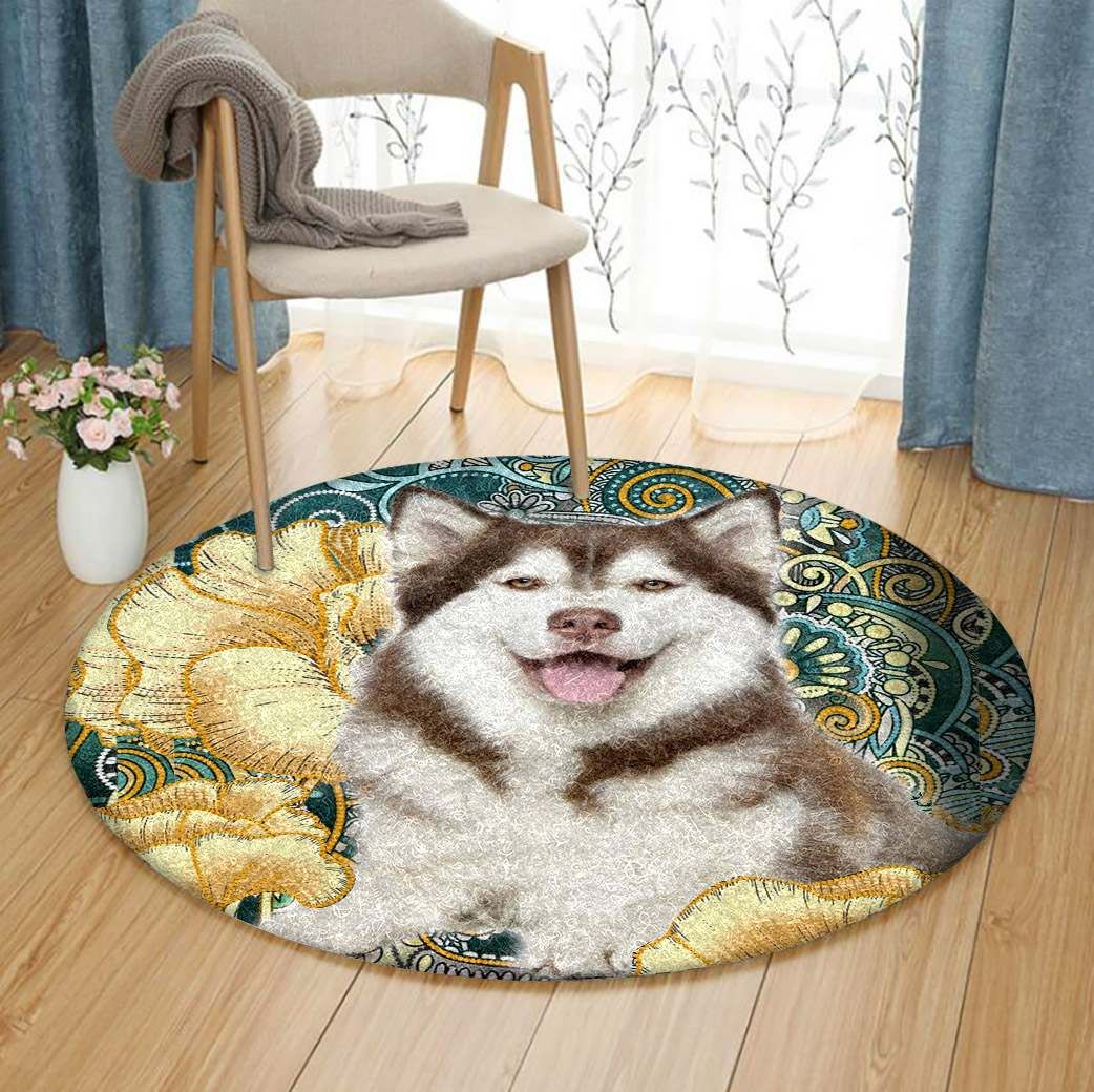 Husky Round Carpet