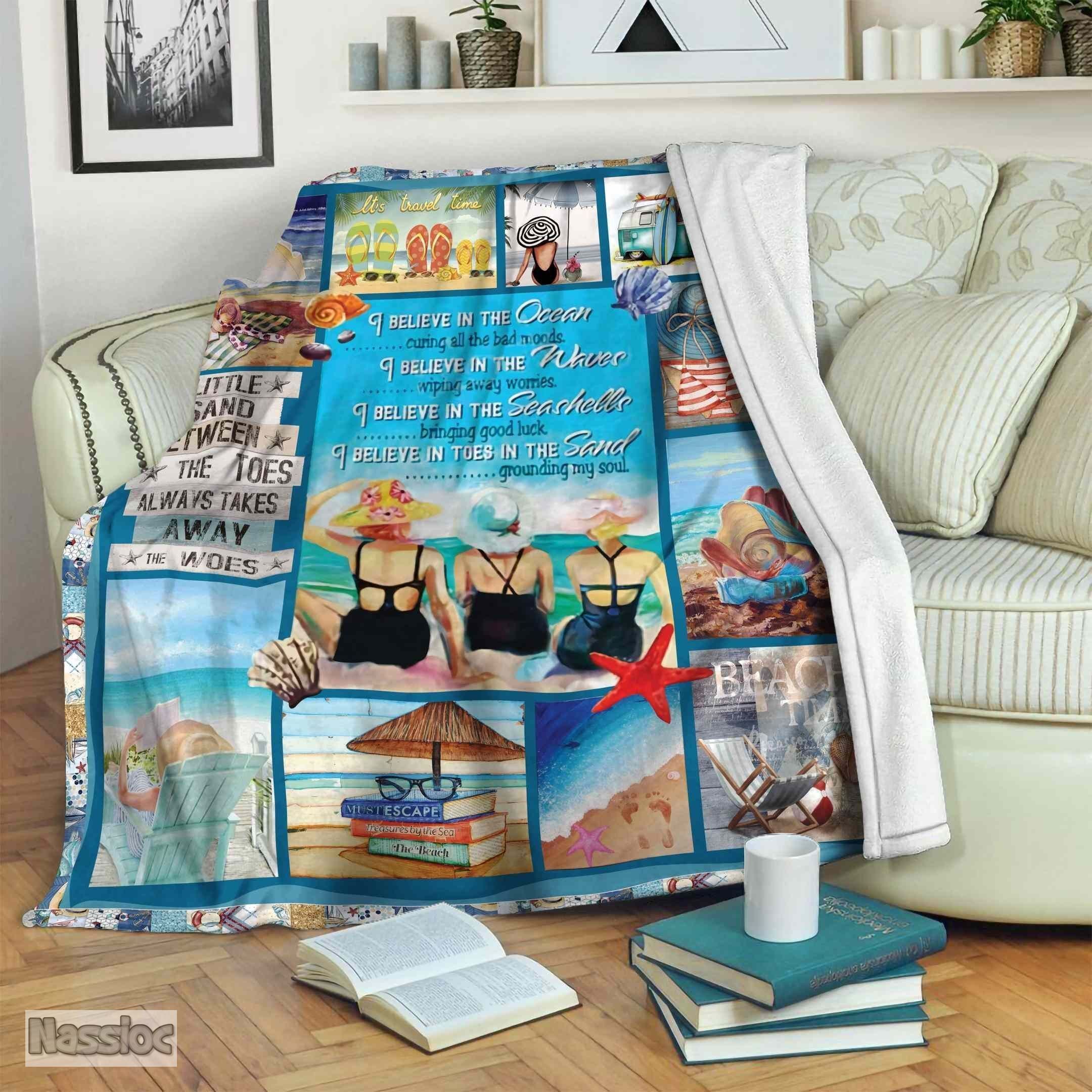 I Believe In The Ocean Fleece Blanket