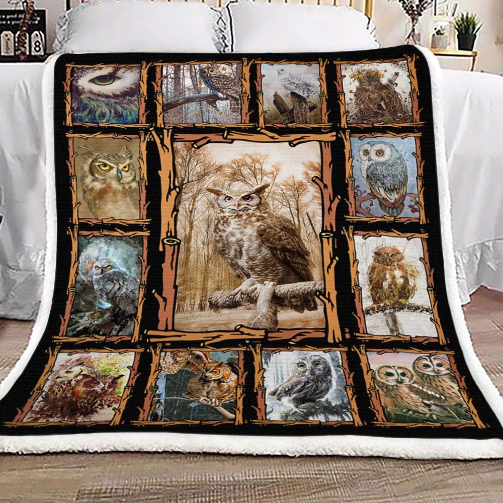 I Freaking Love Owls Sherpa Fleece Blanket