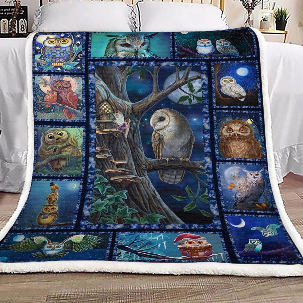 I Freaking Love Owls Sherpa Fleece Blanket