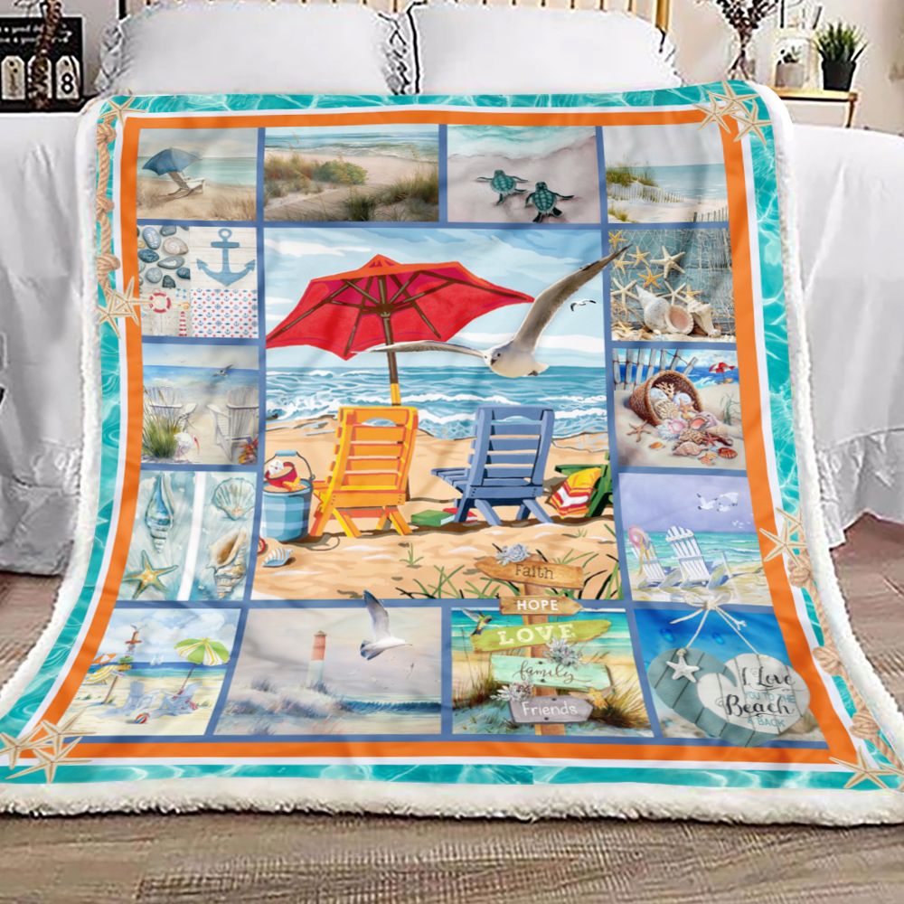 I Love Beach To The Moon And Back Fleece Blanket