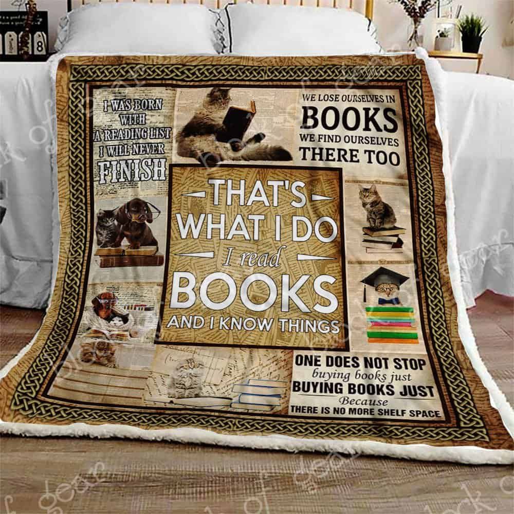 I Read Books With My Pets Fleece Blanket