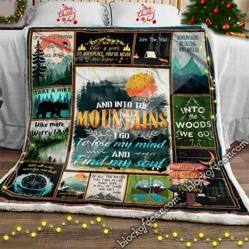 Iam A Hikeaholic Hiking Sherpa Fleece Blanket