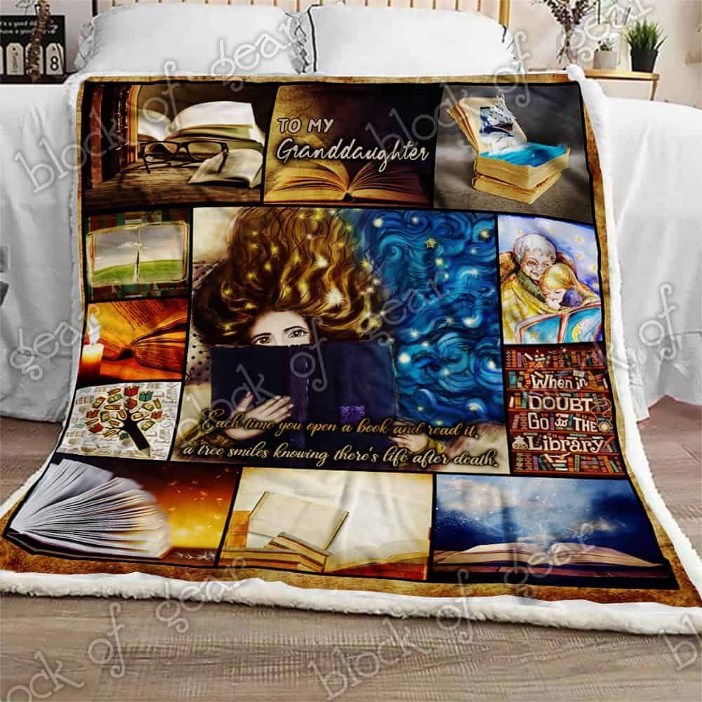 Id Rather Be Reading Fleece Blanket