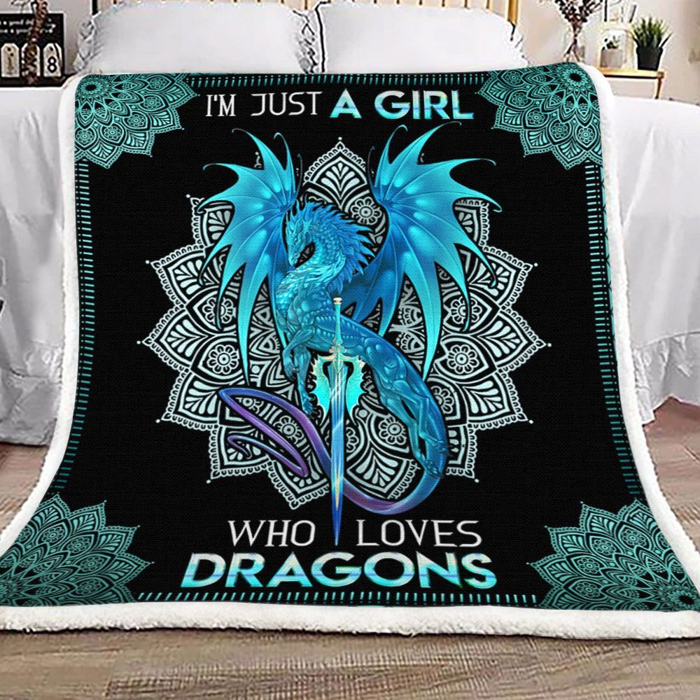 Im Just A Girl Who Loves Dragons Sherpa Fleece Blanket