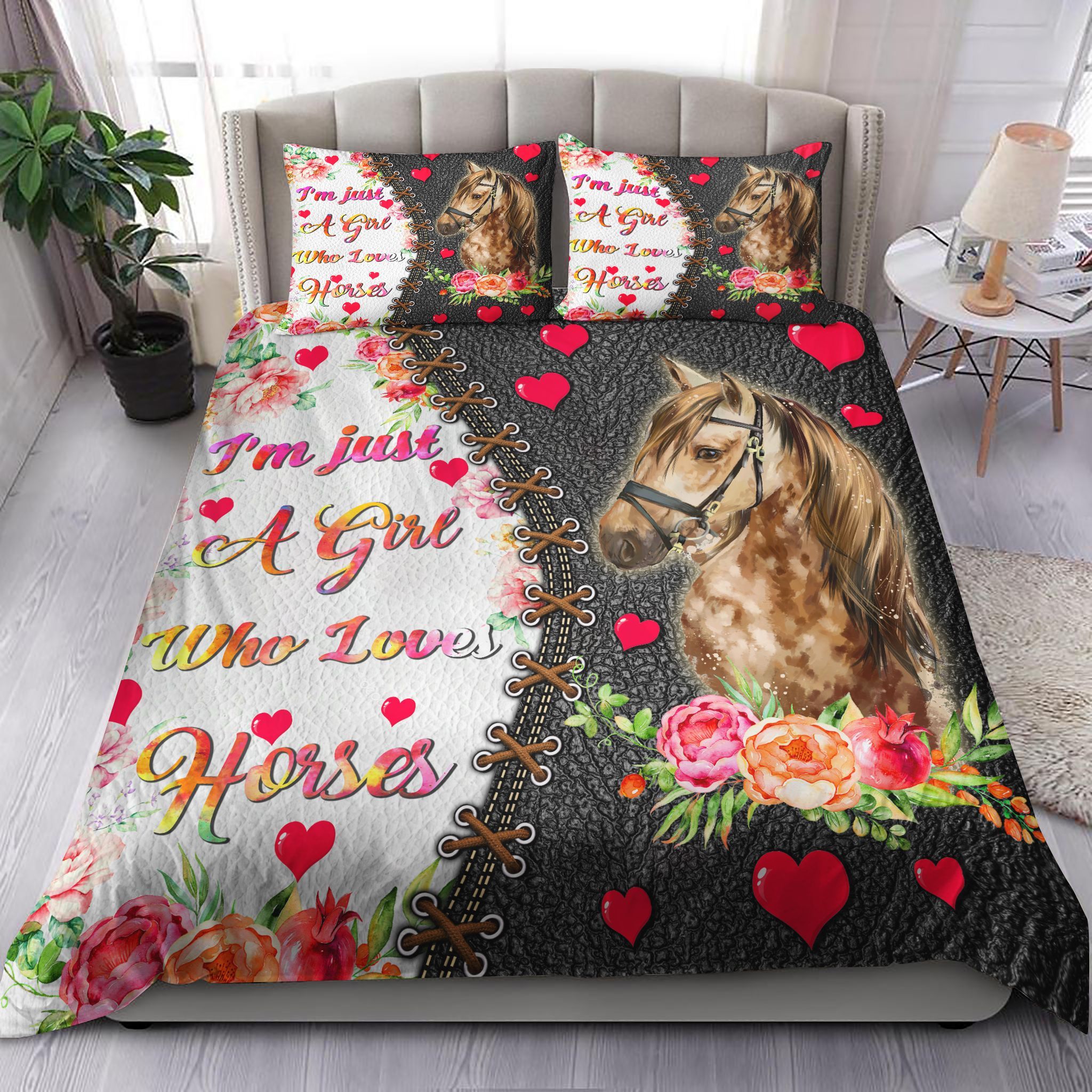 Im Just A Girl Who Loves Horse Bedding Set