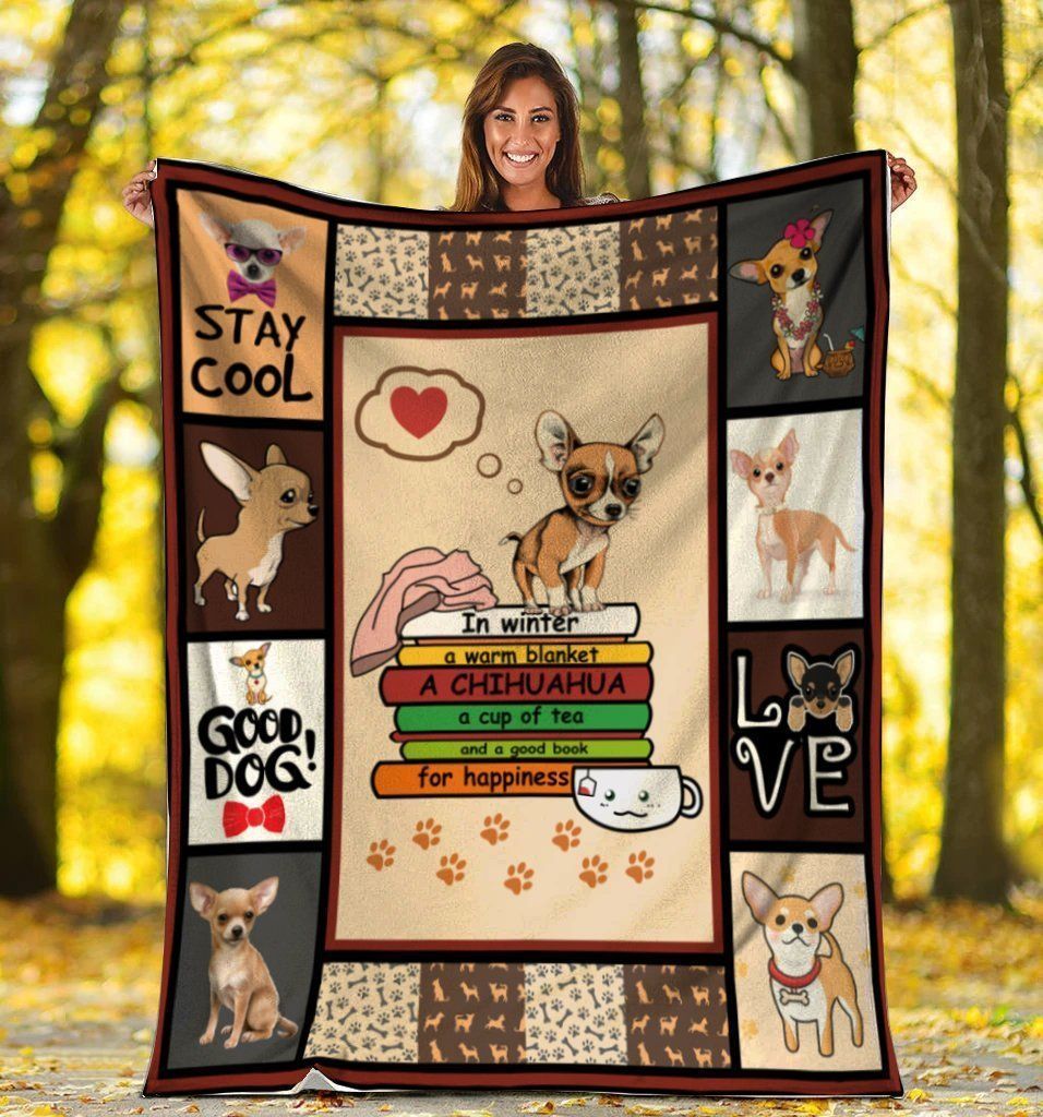 In Winter A Warm Blanket A Chihuahua Dog Stay Cool Fleece Blanket
