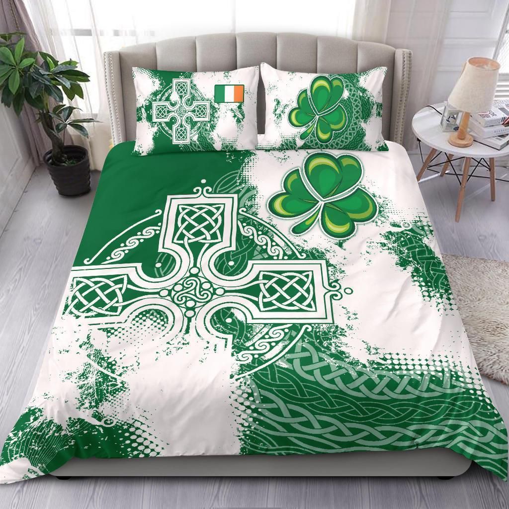 Ireland Celtic White And Green Shamrock St. Patrick’s Day Bedding Set