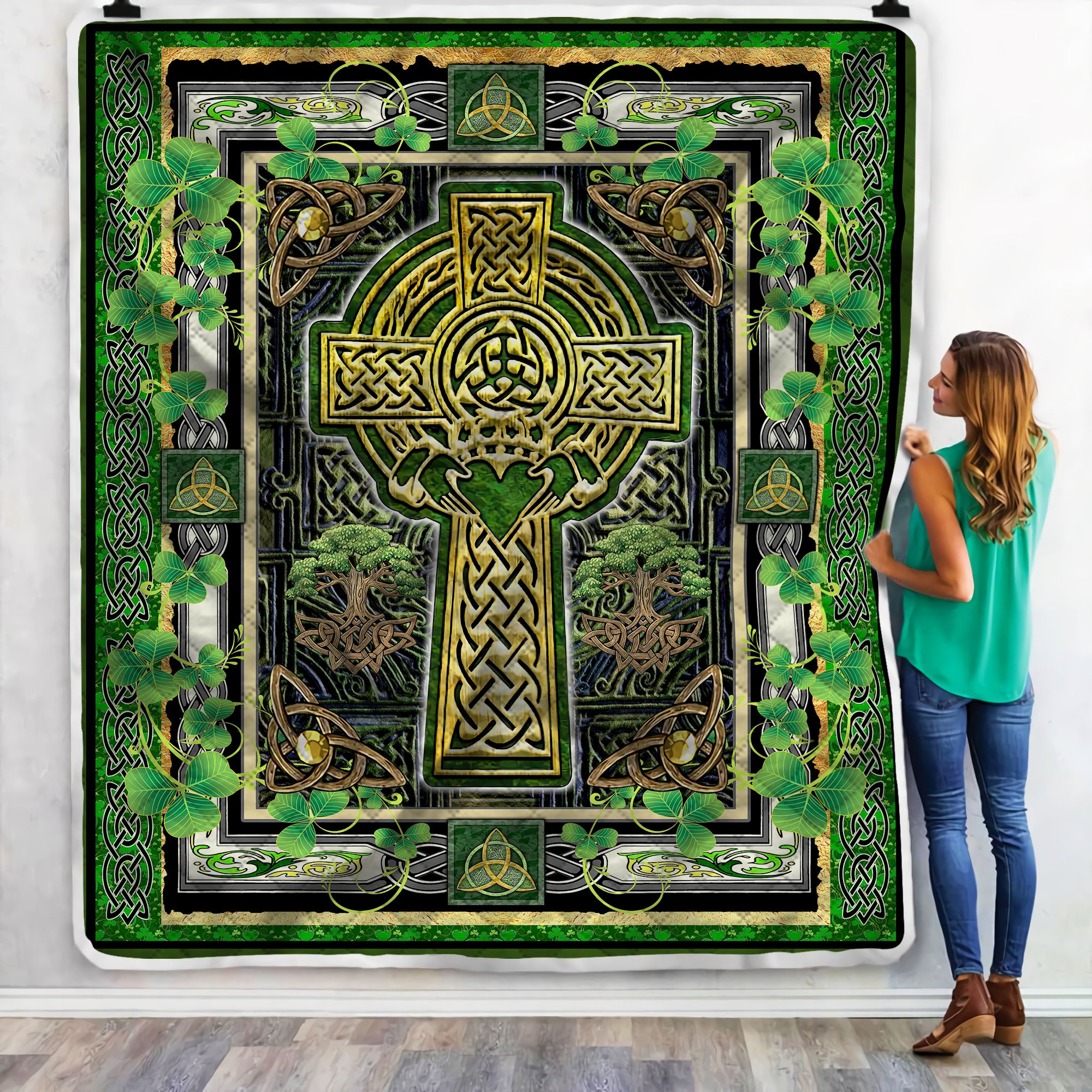 Irish Celtic Claddagh Cross Fleece Blanket