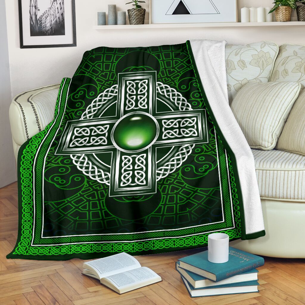Irish Cross Celtic Sherpa Fleece Blanket