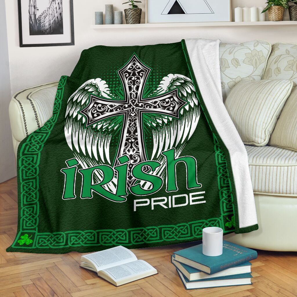 Irish Pride Wings Cross Green Fleece Blanket Fleece Blanket