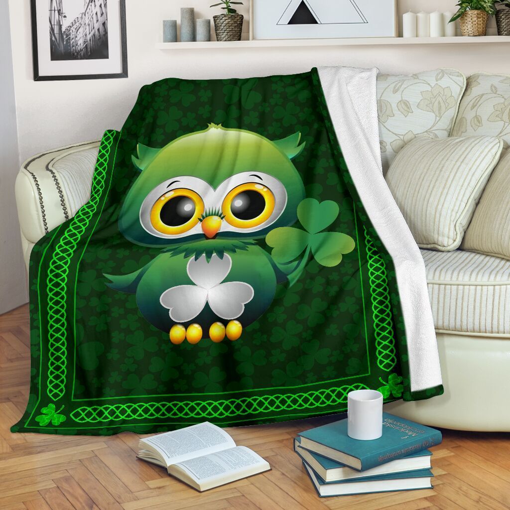 Irish Shamrock Owl Sherpa Fleece Blanket