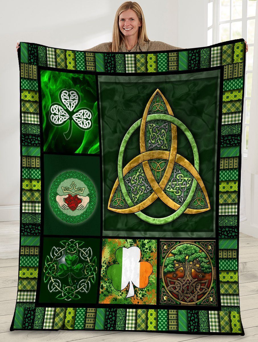 Irish Triple Knot Symbol Irish Clover Irish Flag Tree Fleece Blanket