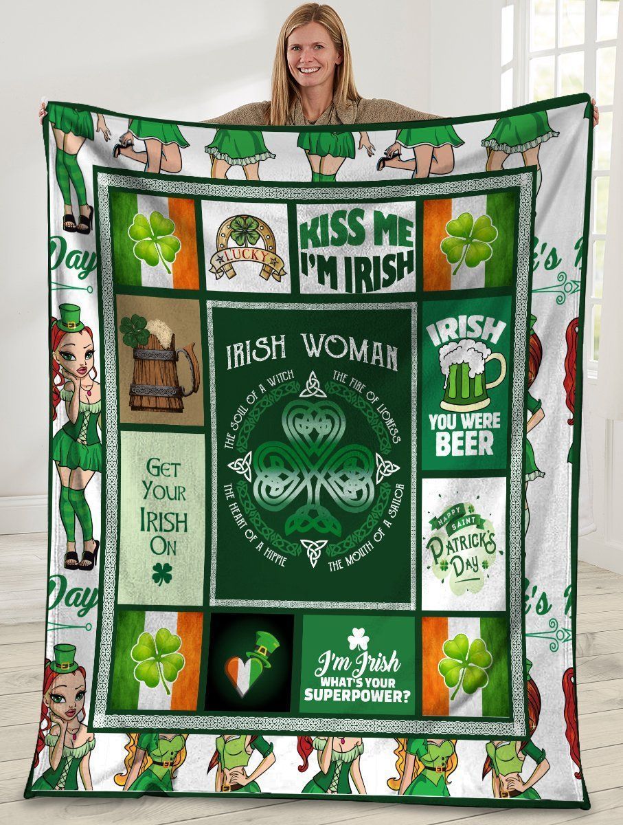 Irish Woman The Soul Of A Witch Irish Clover Irish Beer Fleece Blanket