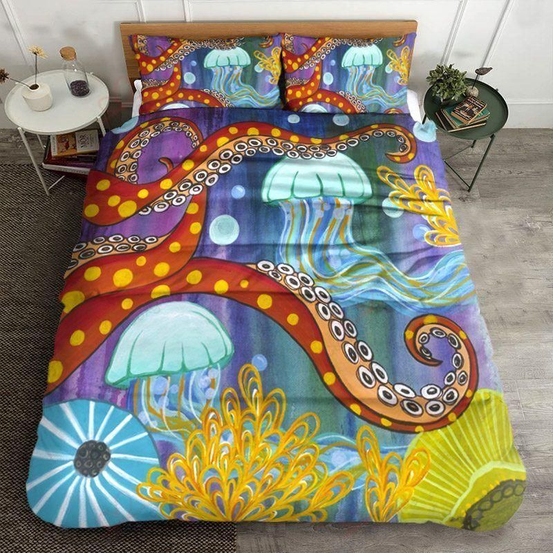 Jellyfish And Giant Octopus Printed Bedding Set