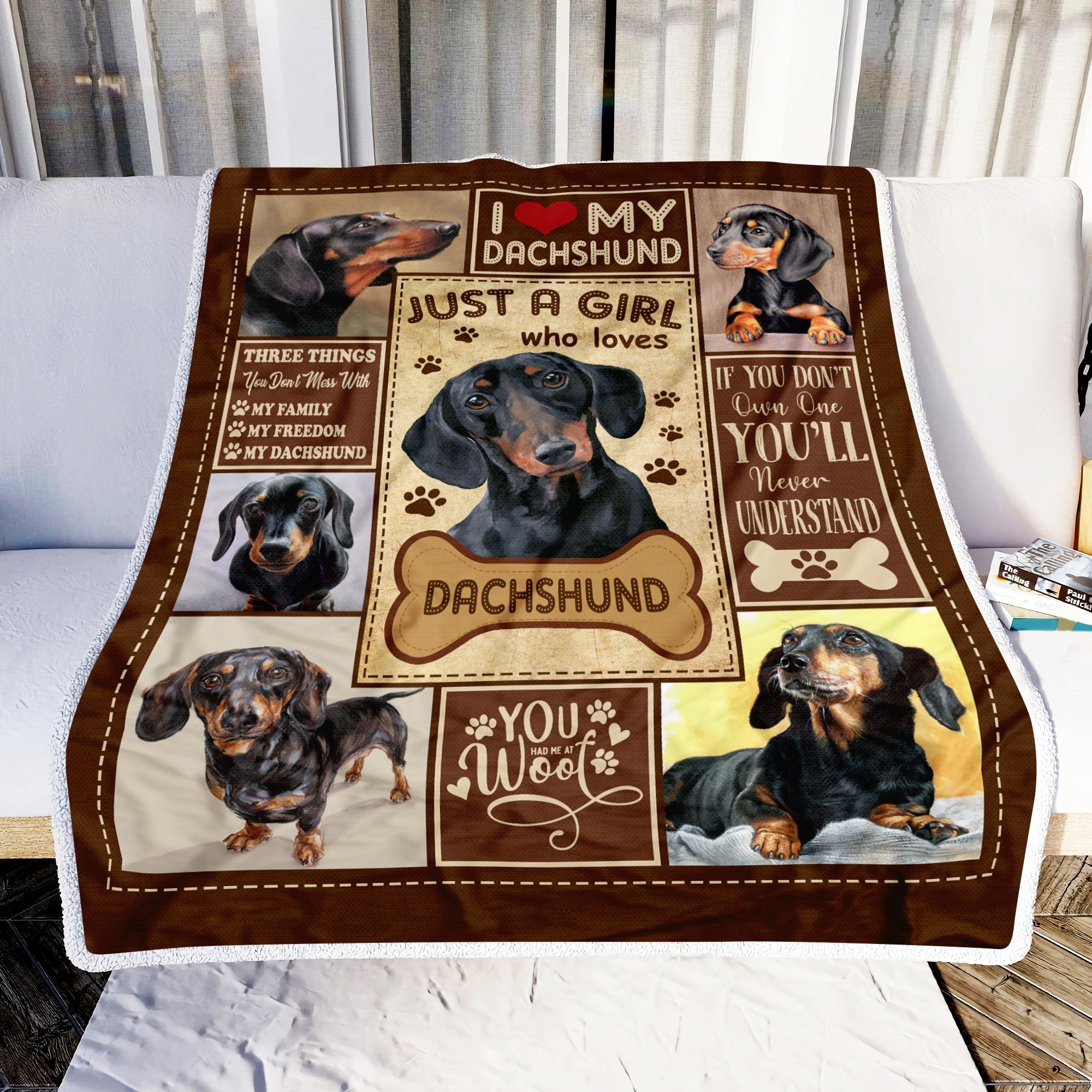 Just A Girl Who Love Dachshund Fleece Blanket