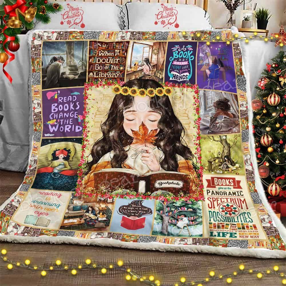 Just A Girl Who Loves Books Fleece Blanket