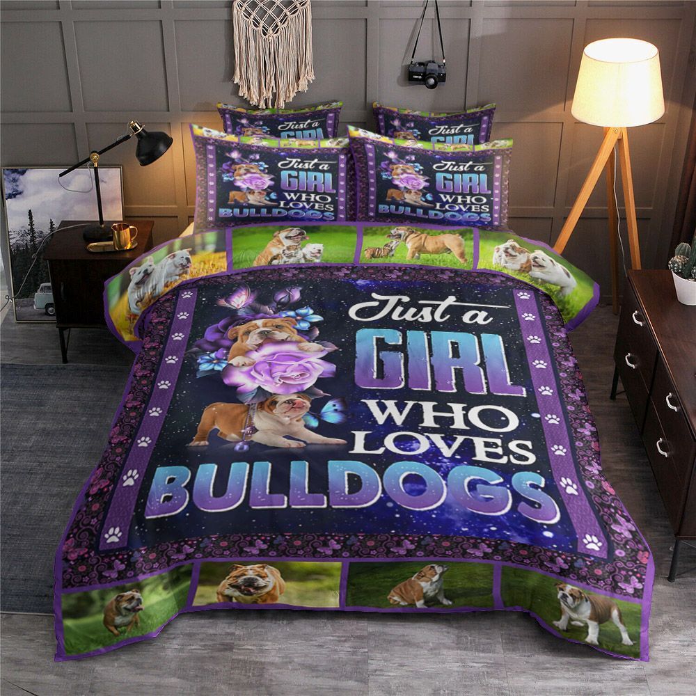 Just A Girl Who Loves Bulldogs Bedding Set