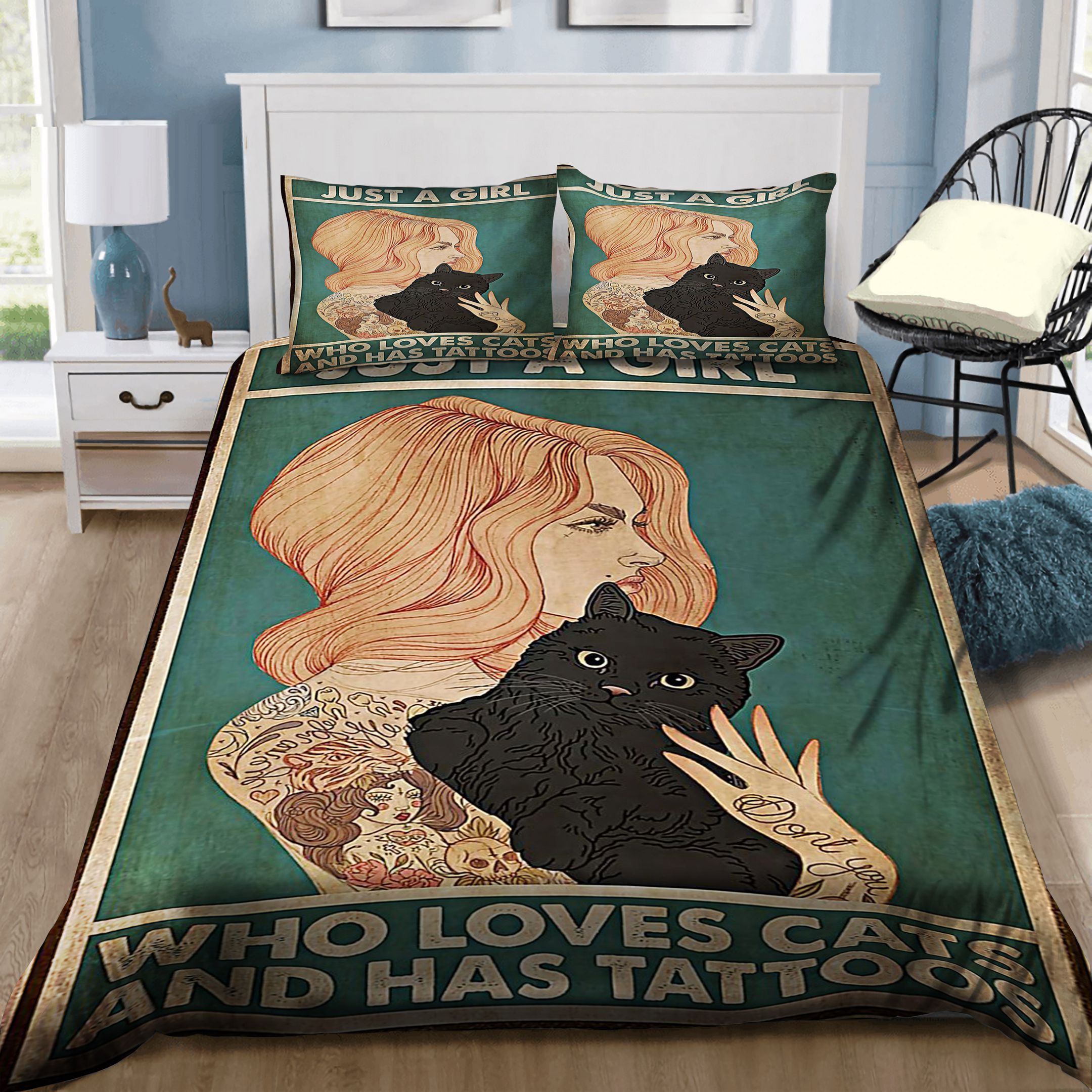 Just A Girl Who Loves Cats And Has Tattoos Bedding Set