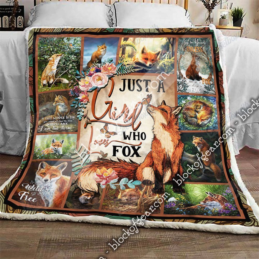 Just A Girl Who Loves Fox Fleece Blanket