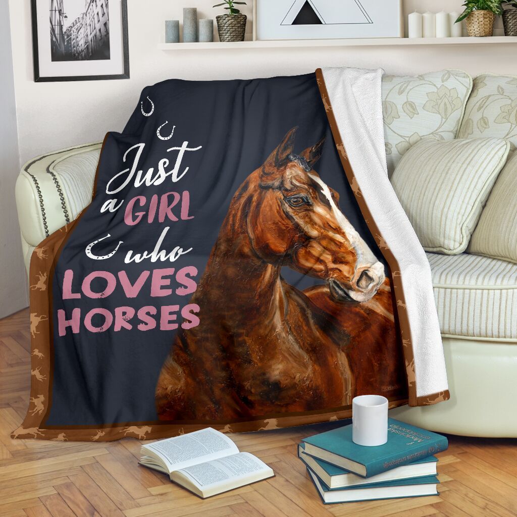Just A Girl Who Loves Horse Sherpa Fleece Blanket