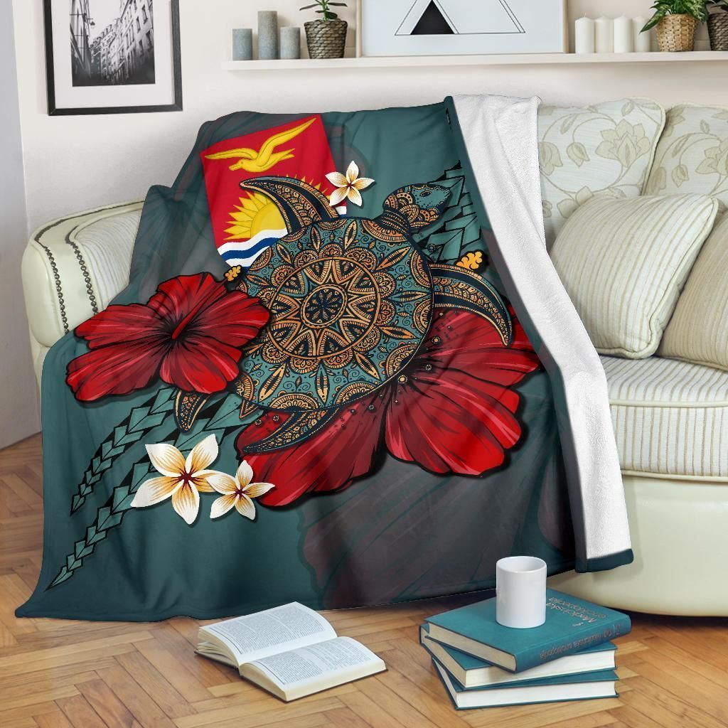 Kiribati Blue Turtle Tribal Sherpa Fleece Blanket