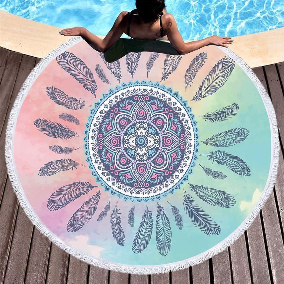 Kuta Beach Feathers Printed Round Beach Towel