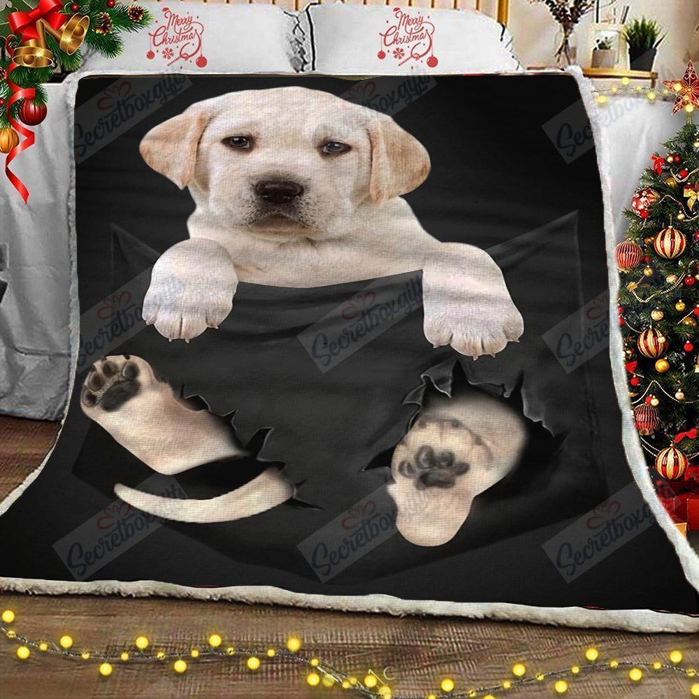 Labrador In Pocket Fleece Blanket