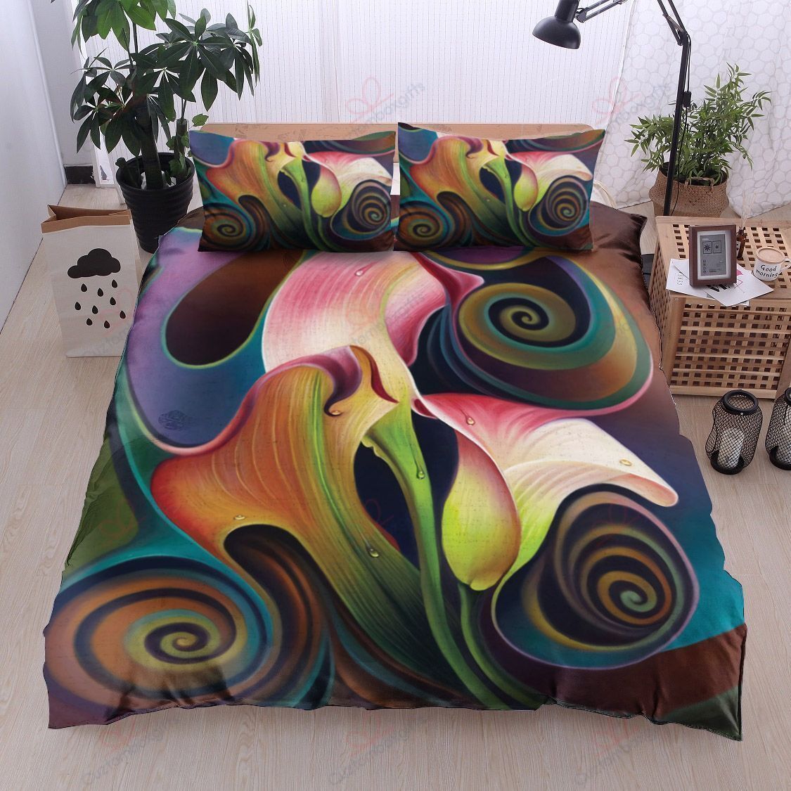 Lily Bedding Set