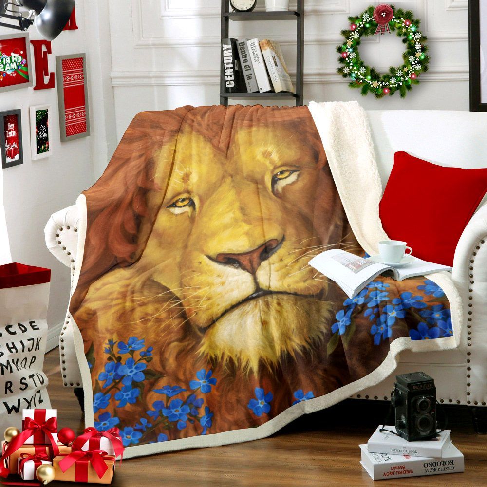 Lion Sherpa Fleece Blanket