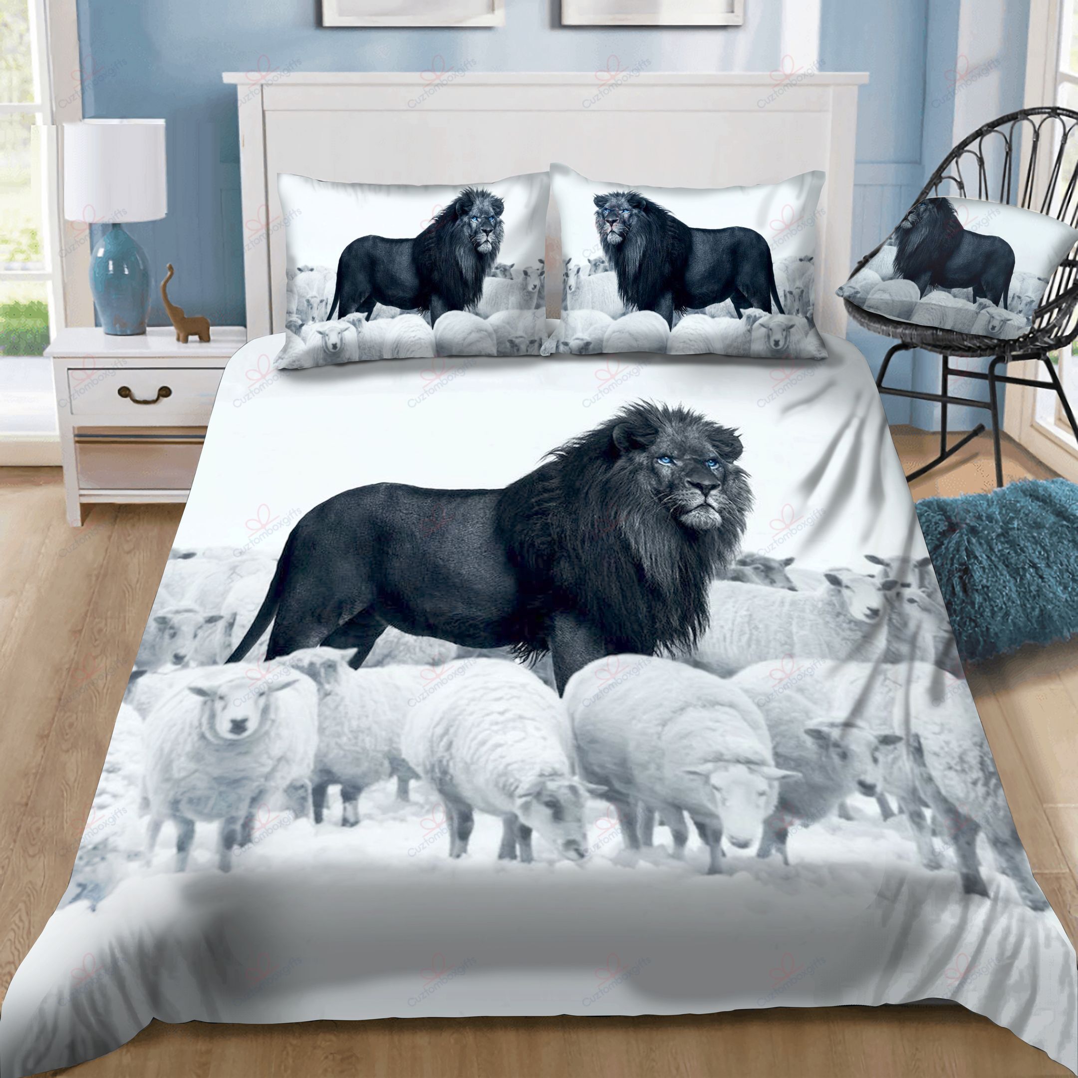 Lion Amongst Sheep Bedding Set