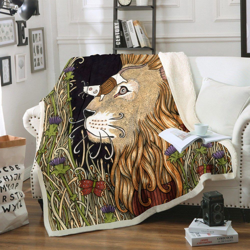 Lion And Mouse Sherpa Fleece Blanket