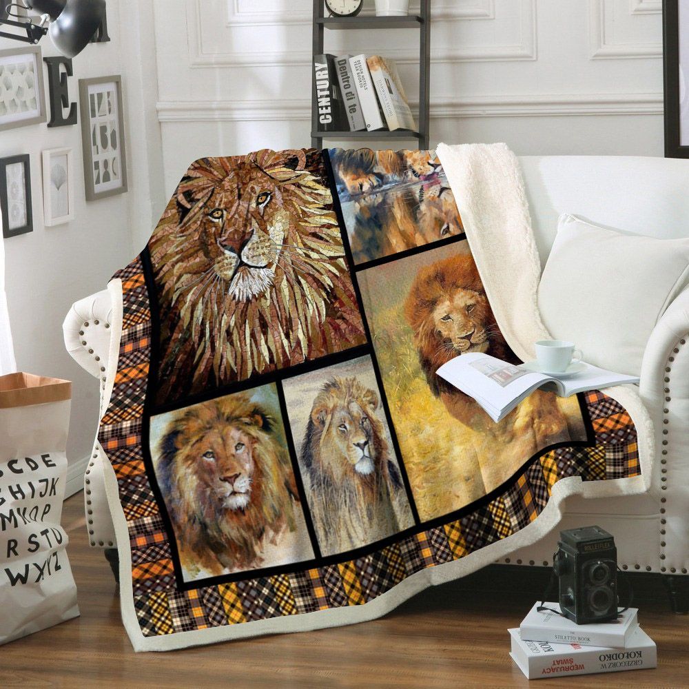 Lion Sherpa Fleece Blanket