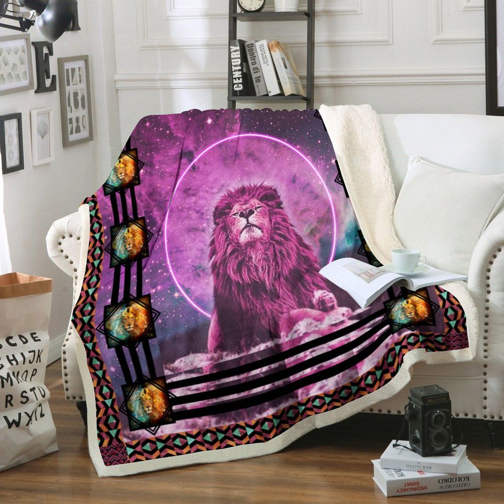 Lion Sherpa Fleece Blanket