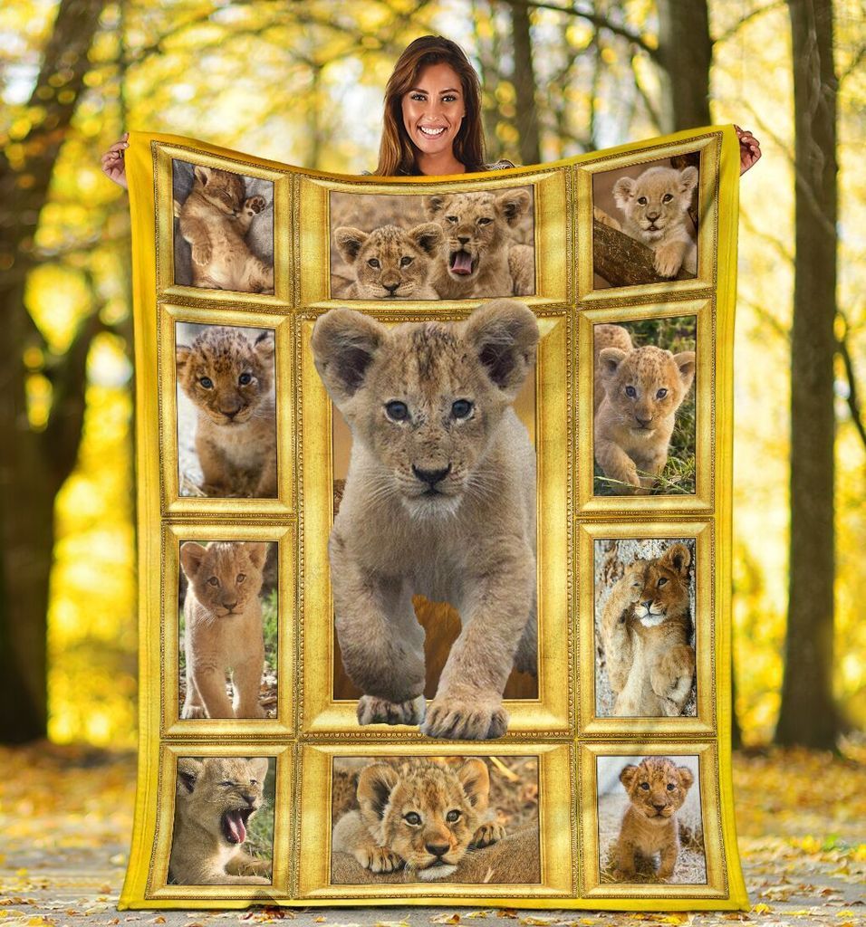 Lion Sherpa Fleece Blanket