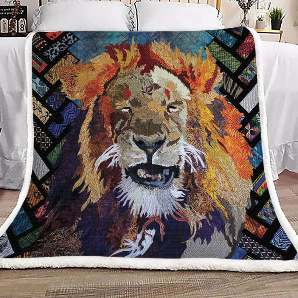 Lion Sherpa Fleece Blanket