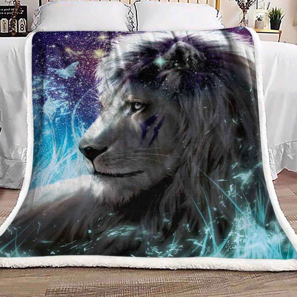 Lion Sherpa Fleece Blanket