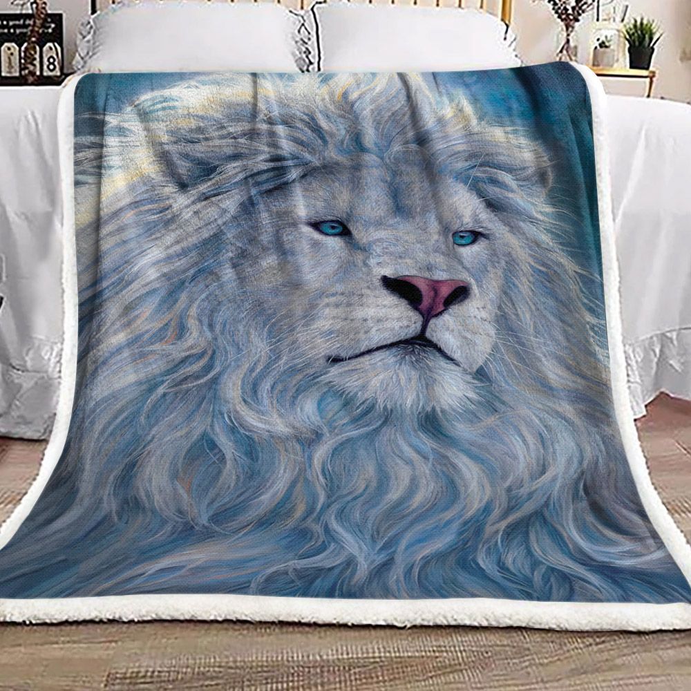 Lion Sherpa Fleece Blanket