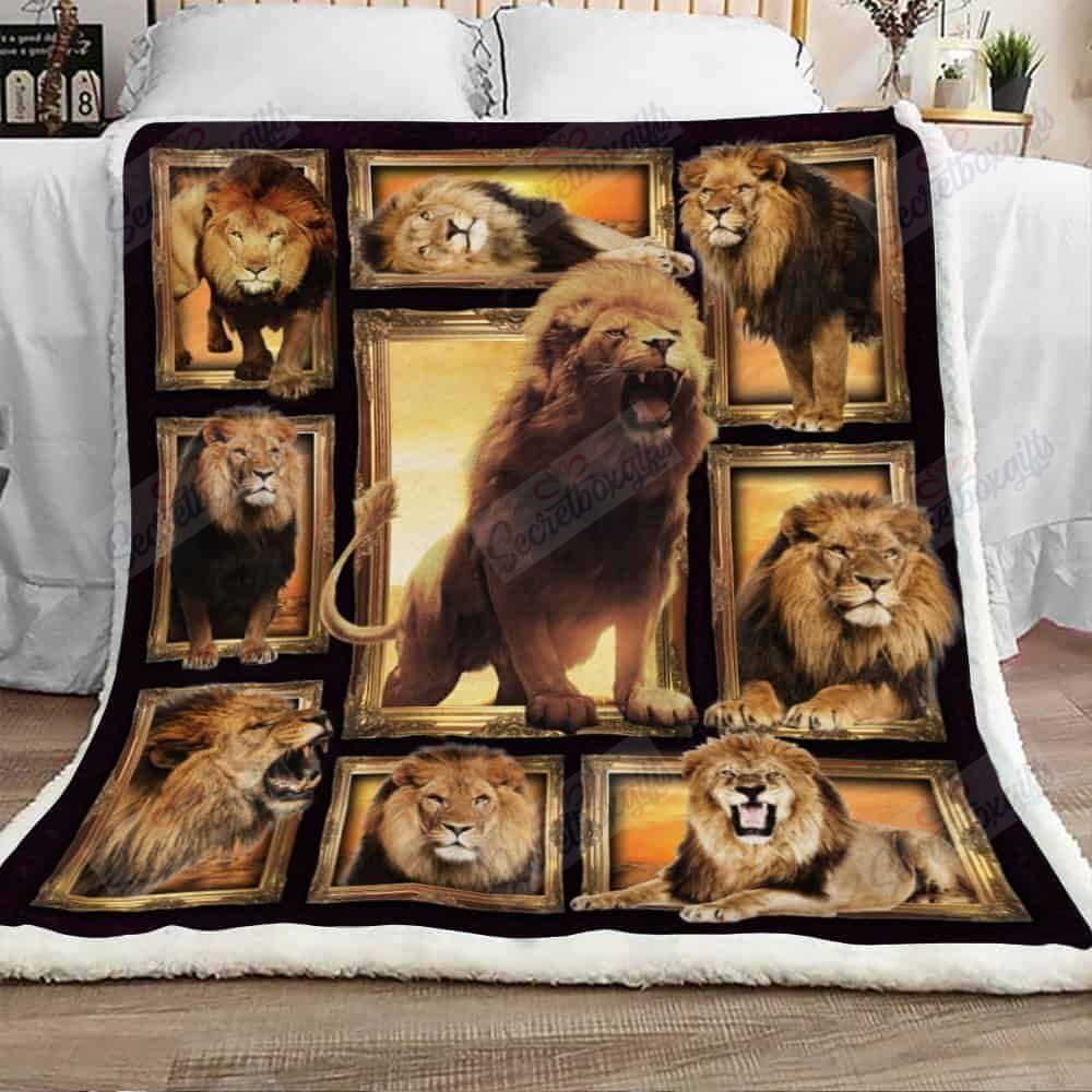 Lion Roar Fleece Blanket